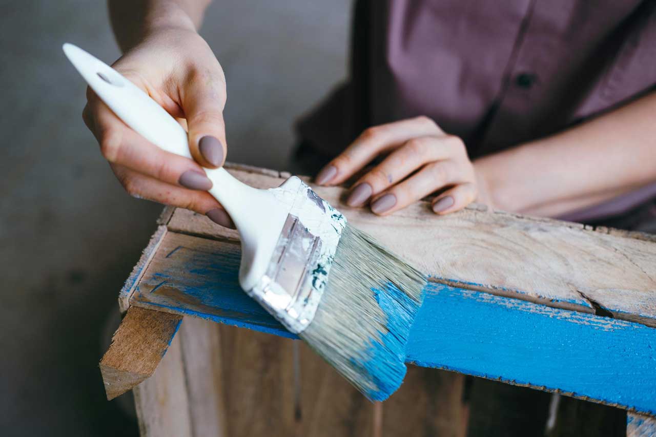 زمان خشک شدن رنگ روی چوب